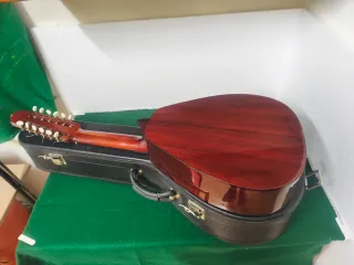 Laúd de 12 cuerdas de Ismael Martínez