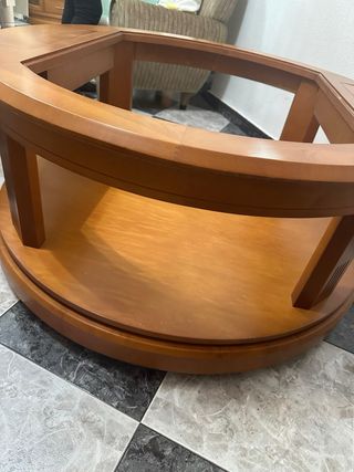 Mesa redonda de madera giratoria