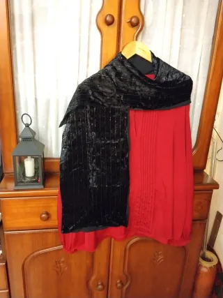 Violeta by Mango XL Rojo Y Folar rado y abalorios