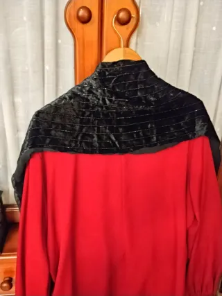 Violeta by Mango XL Rojo Y Folar rado y abalorios