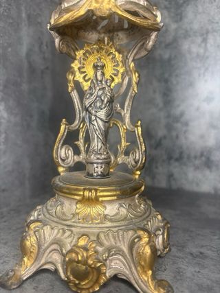 CAPILLA DE CALAMINA BRONCEADA CON LA VIRGEN DEL PI