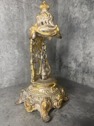 CAPILLA DE CALAMINA BRONCEADA CON LA VIRGEN DEL PI