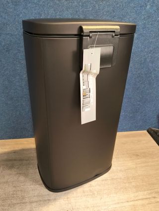 SONGMICS LTB03BK Cubo de basura 30L pedal negro