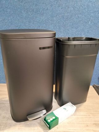 SONGMICS LTB03BK Cubo de basura 30L pedal negro