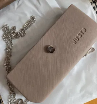 Borsetta nuova completa di tracolla e scocca