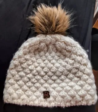 Gorro R Mountain invierno pompón