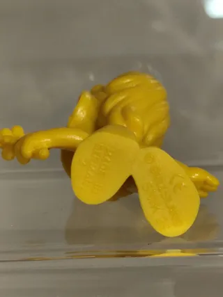 Astrosniks figura amarilla