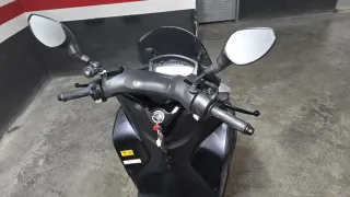 Yamaha Triciclo 125cc Gris/Violeta 12500km