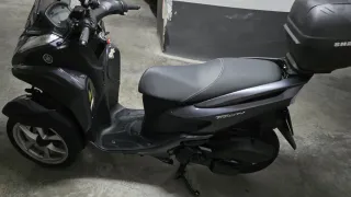 Yamaha Triciclo 125cc Gris/Violeta 12500km
