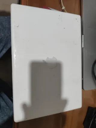 MacBook A1181 Blanco - Piezas o Reparar