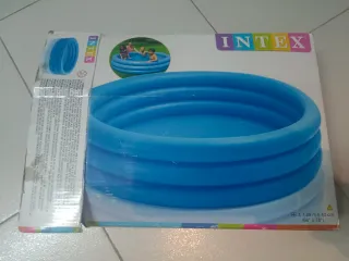 Piscina inflable Intex azul 168x40. 1 vez usada