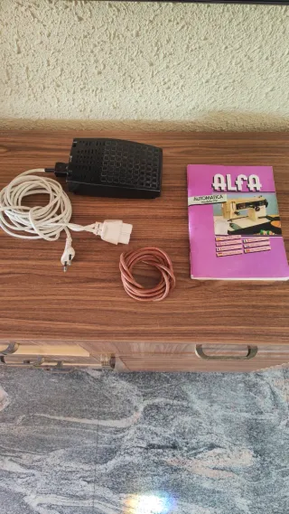 Máquina de coser Alfa