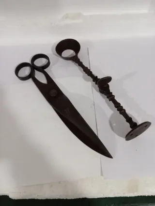 Forbici e pinze antiche