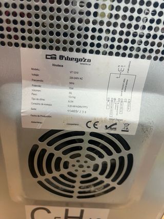 Nevera de vinos Orbegozo 12 botellas