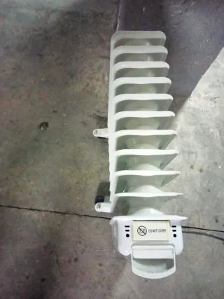 Calefactor eléctrico blanco