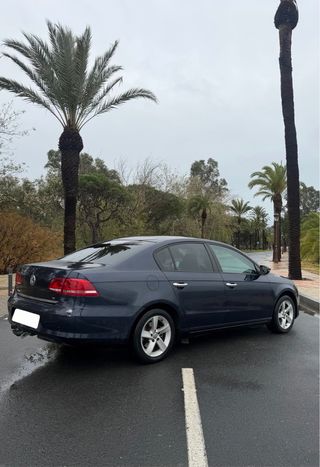 Volkswagen Passat 2011