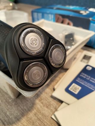 Afeitadora Philips Serie 1000 Recarregab