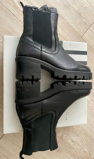 Botines Negros Roberto Torreta