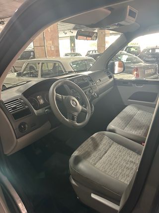 Volkswagen Caravelle 2014