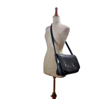 Ribé/ Vintage Bolso bandolera cuero genuino negro