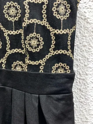 Vestido fiesta negro con apliques dorados T38