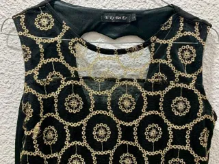 Vestido fiesta negro con apliques dorados T38