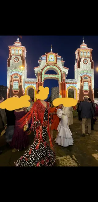 Traje Flamenca Lunares y Rosas Talla 38