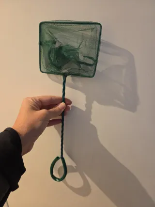 Pecera Betta con Luz, comida, red y cueva. 5Litros