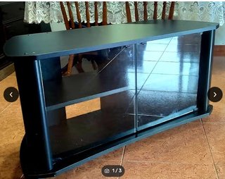 Mesa TV Negra con Puertas Correderas
