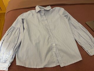 Camisa de rayas con perlas