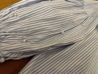 Camisa de rayas con perlas