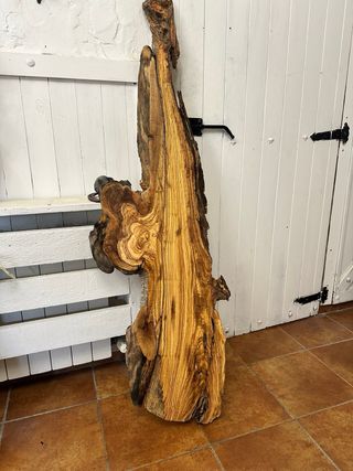 Madera de olivo , tratada