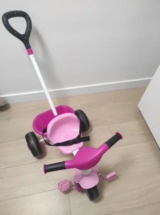 Triciclo niña, marca feber.