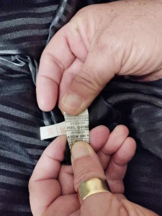 Chaqueta de cuero negra