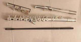 Flauta Travesera Yamaha YFL-261//ID (Sin Estrenar)