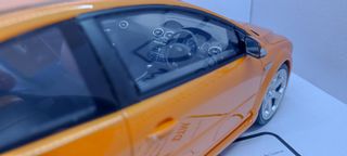 Ford Focus ST mk2 naranja 1/18 Otto