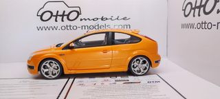 Ford Focus ST mk2 naranja 1/18 Otto