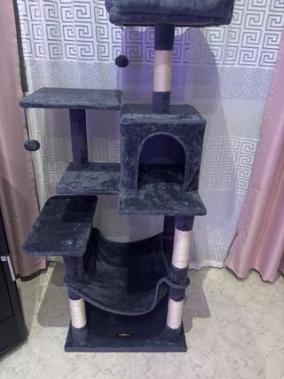 Árbol rascador para gatos