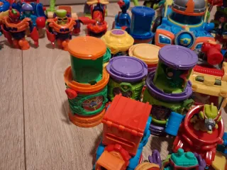 Colección Superthings