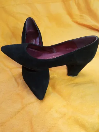 Zapatos de tacón Mila Schön negros