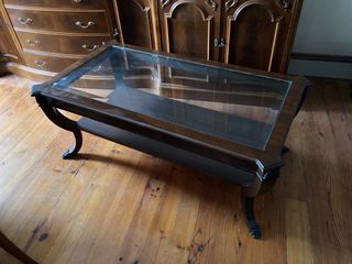 Mesa de centro de madera y cristal