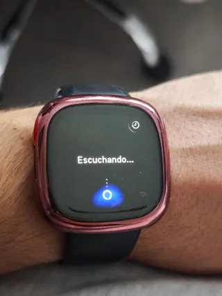 Fitbit Versa 4 Negro