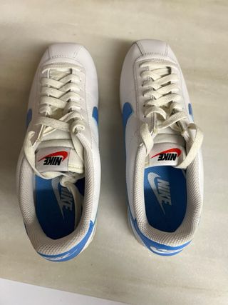 Zapatillas Nike Cortez Blancas y Azules