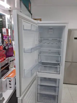 ◇Nevera Beko 185.centímetros◇
