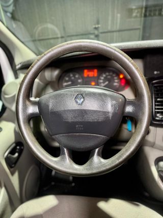 RENAULT Trafic Furgon 29 Largo Normal 1.9dCi 100