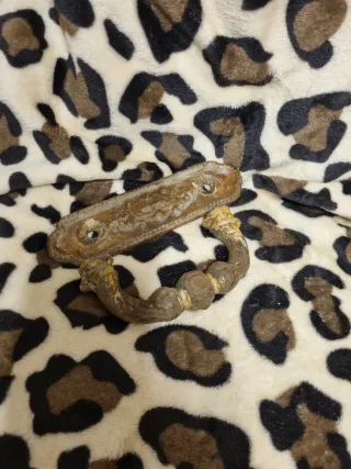 Pomo de puerta antiguo de hierro