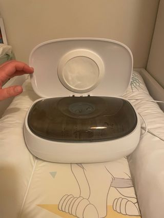 Calentador de toallitas para bebé.