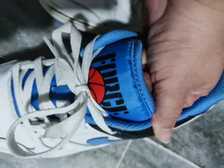 Nike Full Force talla 42.