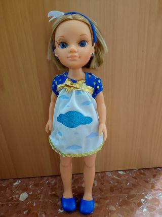 Muñeca Nancy con vestido de nubes