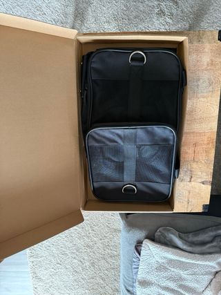 Transportín Amazon Basics Negro (Flexible)